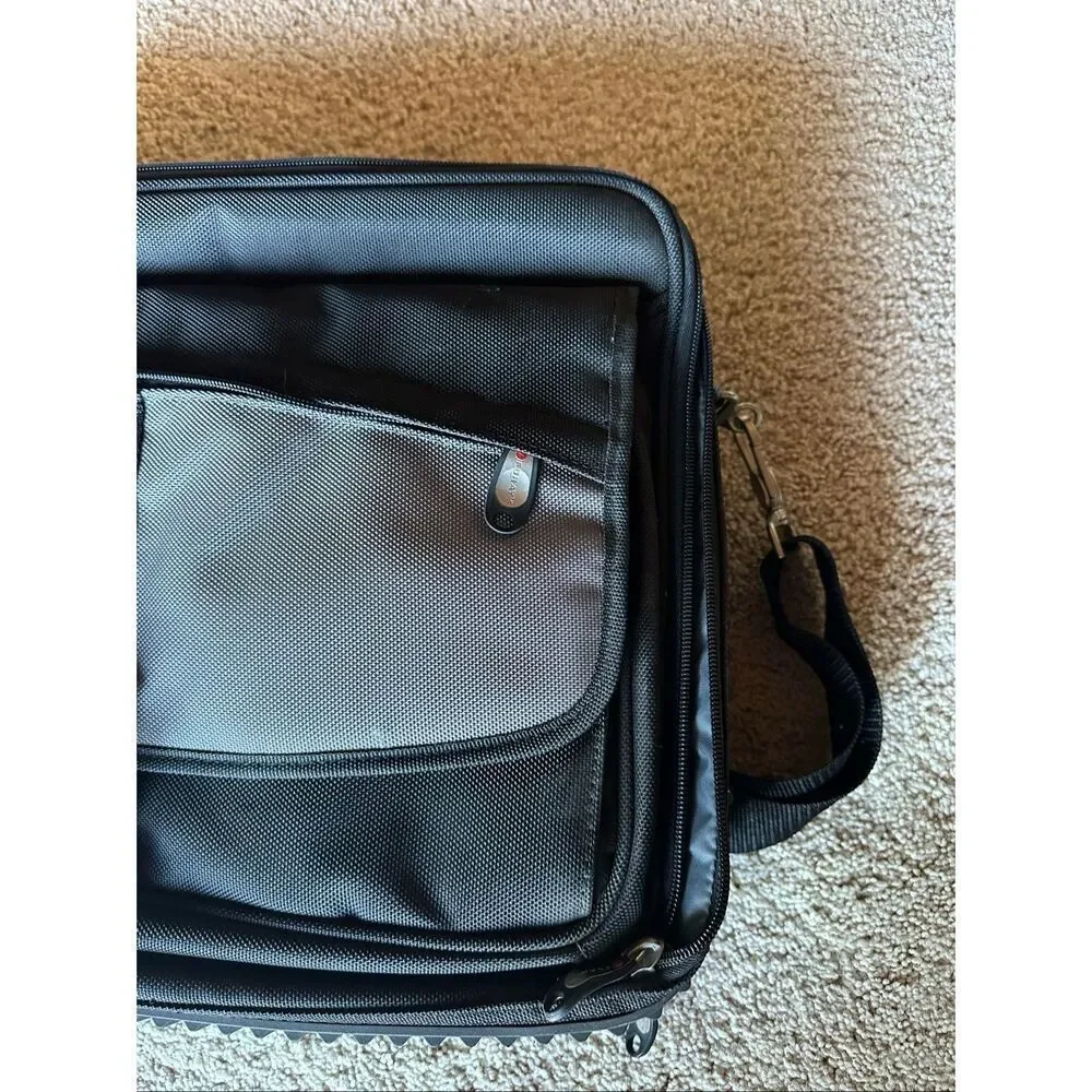 Foray briefcase